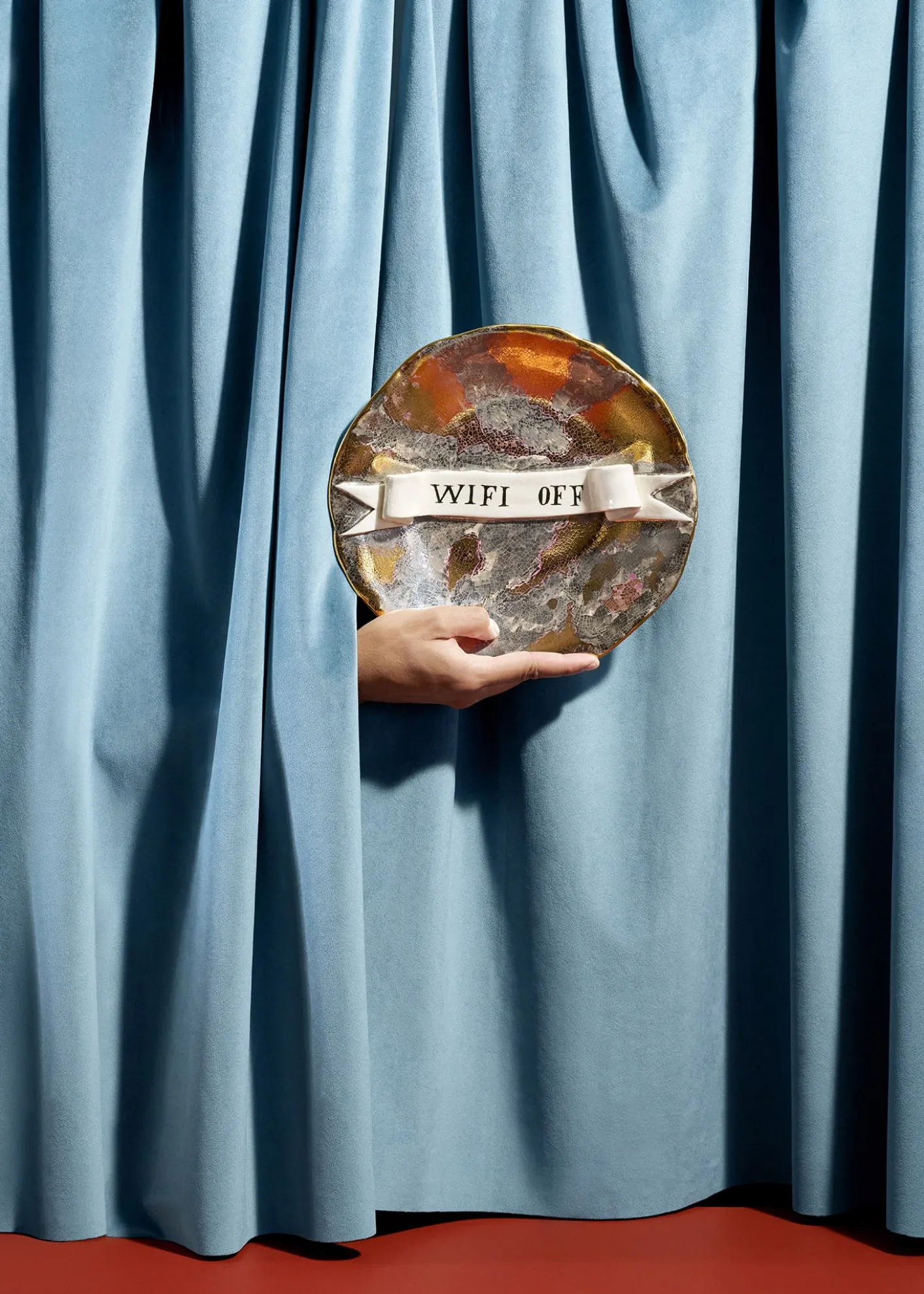 L'Objetx Ruan Hoffmann WiFi Off Plate