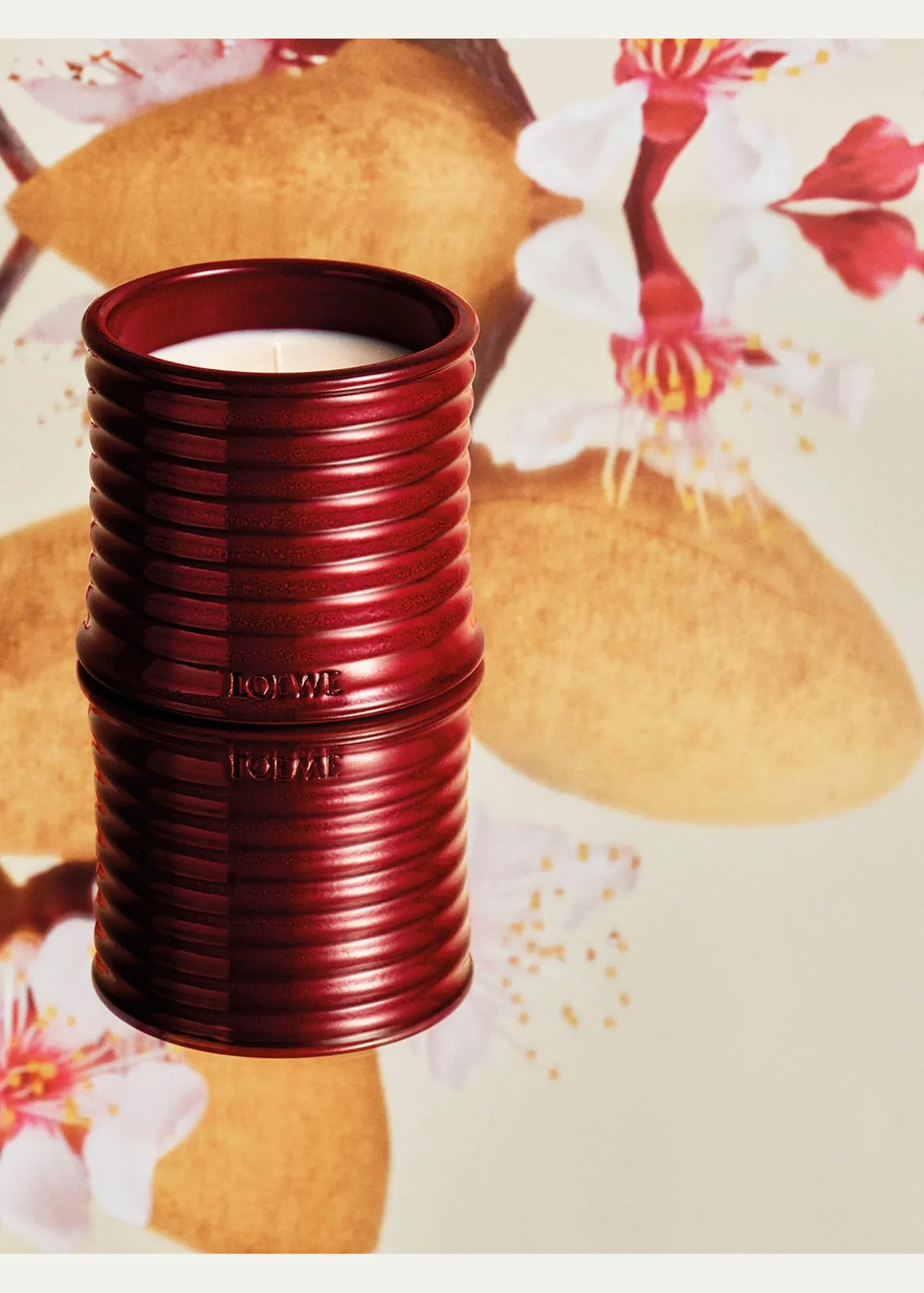 LoeweLOEWE Sweet Almond Midi Scented Candle