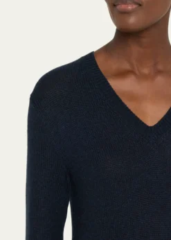Loro PianaFobello V-Neck GG 8 Baby Cashmere Sweater