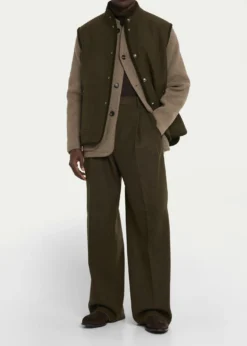 Loro PianaMen's Kelvin Wool and Cashmere Snap-Front Vest