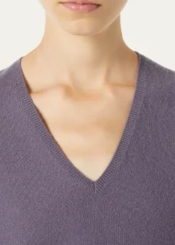 Loro PianaSergio V-Neck Cashmere Sweater