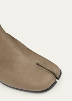 Maison MargielaMen's Tabi Leather Ankle Boots
