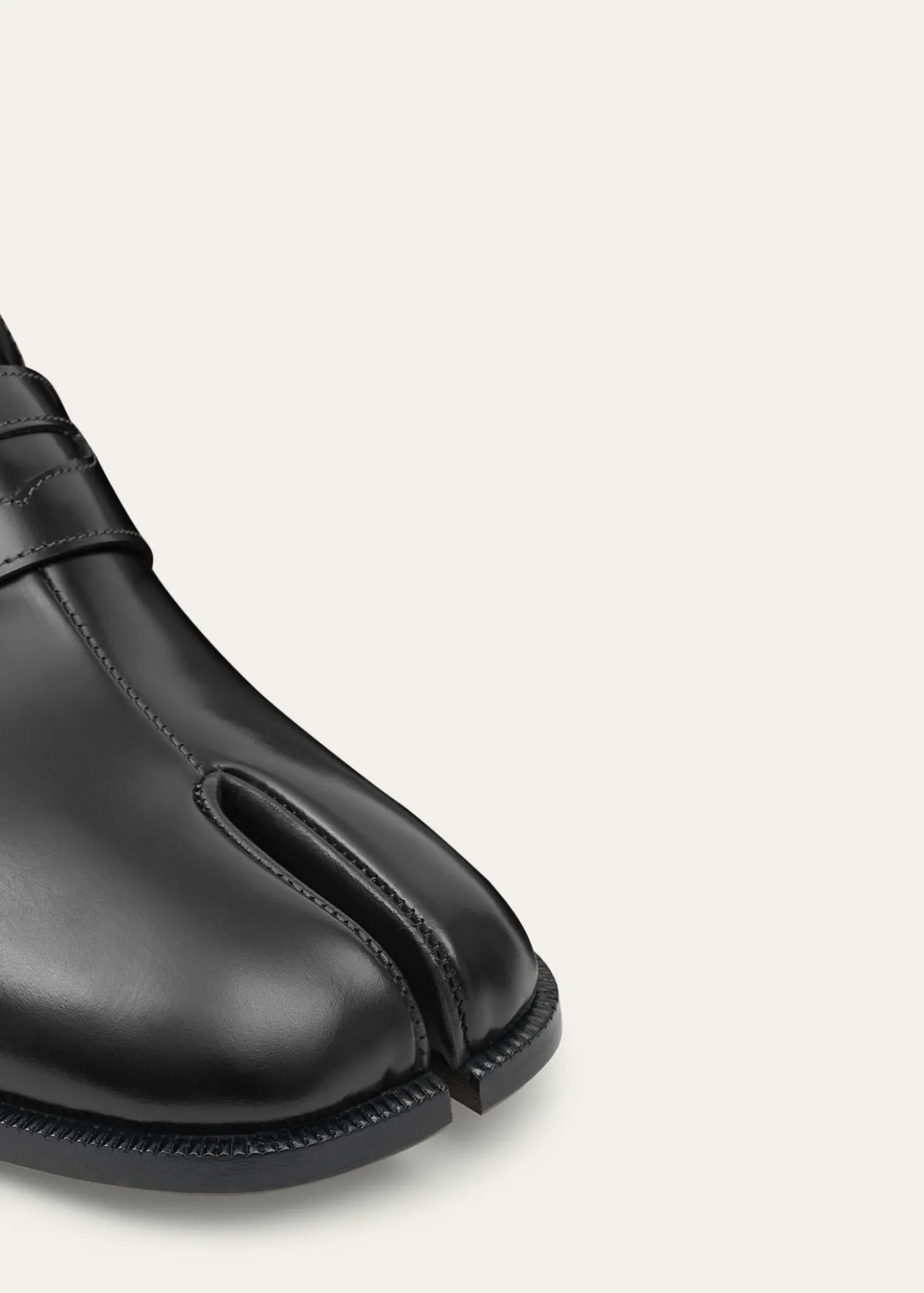 Maison MargielaMen's Tabi Leather Penny Loafers