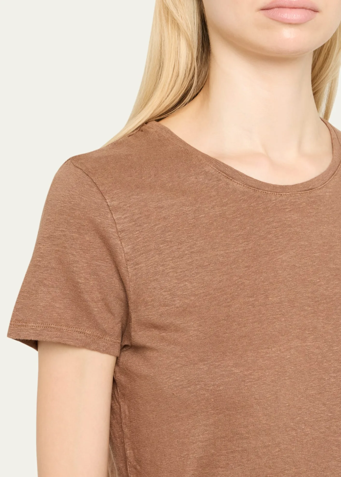 Majestic FilaturesCrewneck Stretch Linen Tee