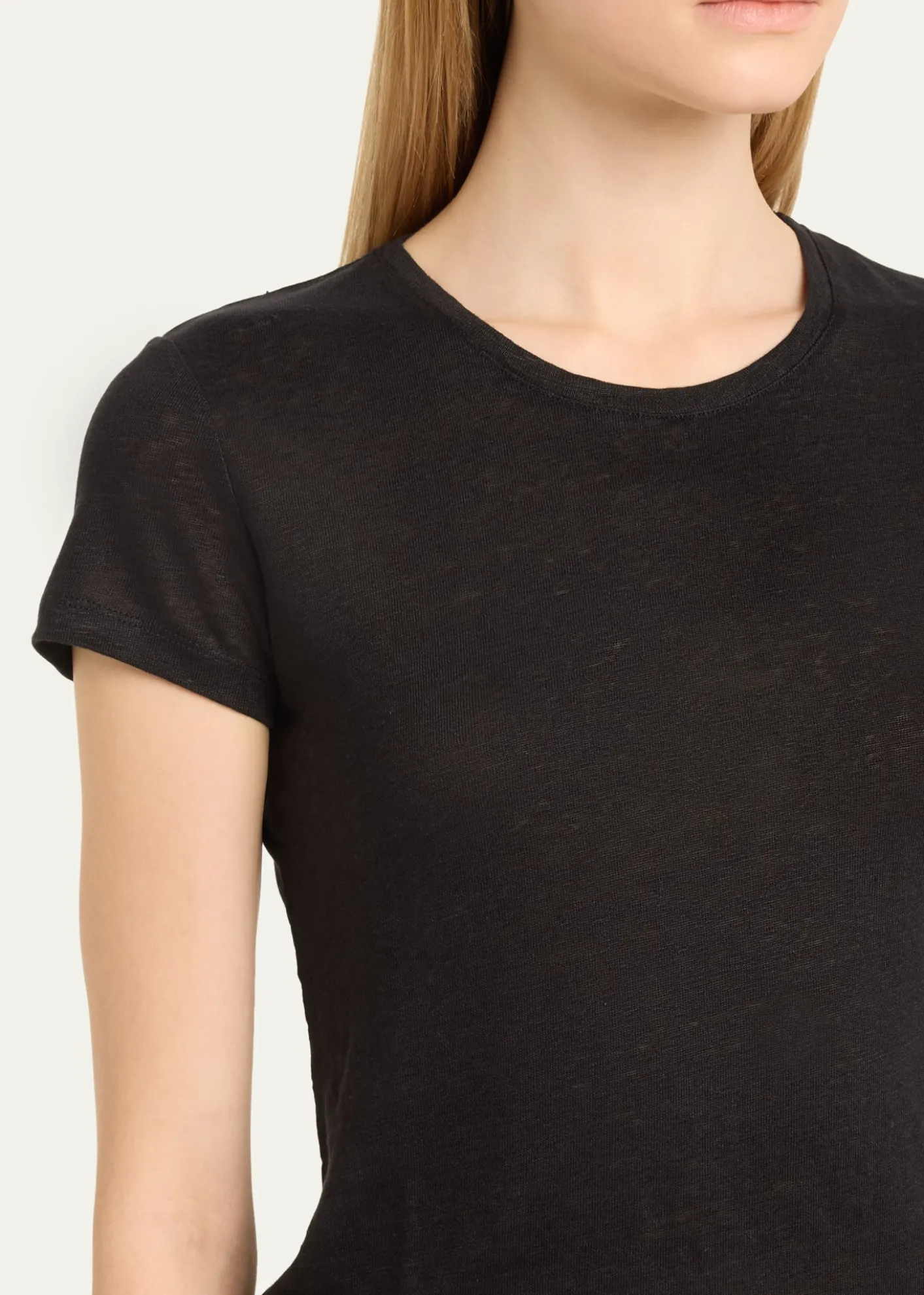 Majestic FilaturesStretch Linen Crewneck Tee