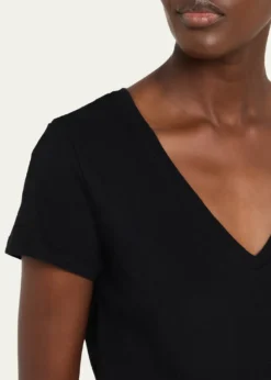 Majestic FilaturesV-Neck Organic Cotton T-Shirt