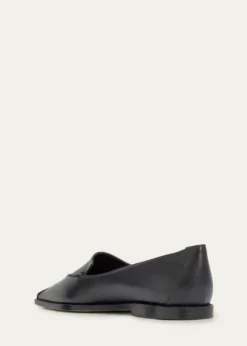 Manolo BlahnikCleofelo Leather Flats