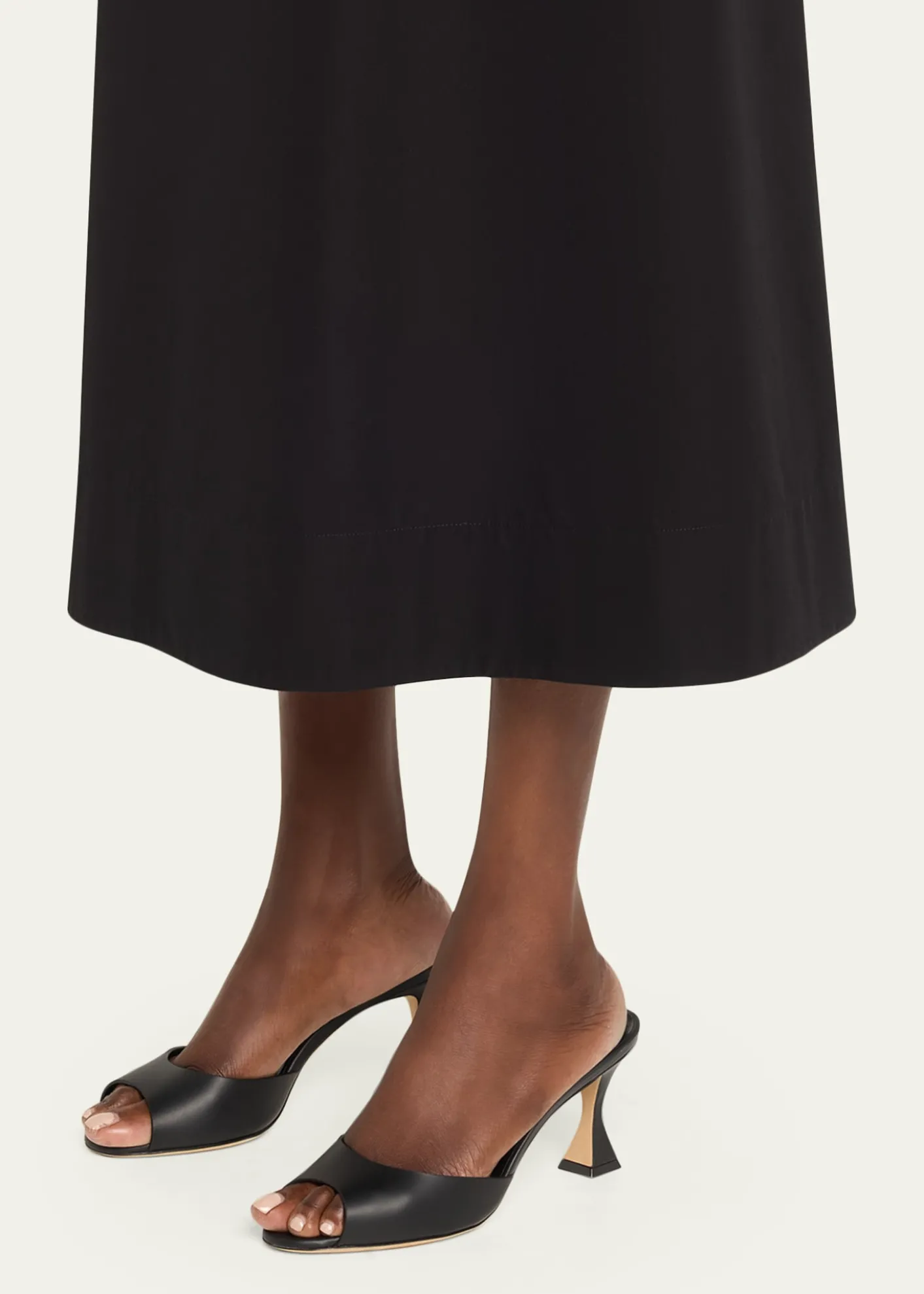 Manolo BlahnikJadarona Leather Mule Sandals