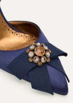 Manolo Blahnik70mm Apidosa Embellished Satin Bow Pumps