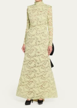 Marc Jacobs RunwaySculptural Lace Long-Sleeve Bow Trumpet Gown