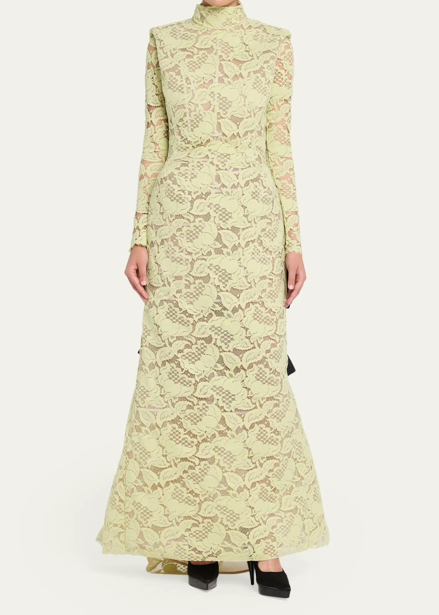 Marc Jacobs RunwaySculptural Lace Long-Sleeve Bow Trumpet Gown