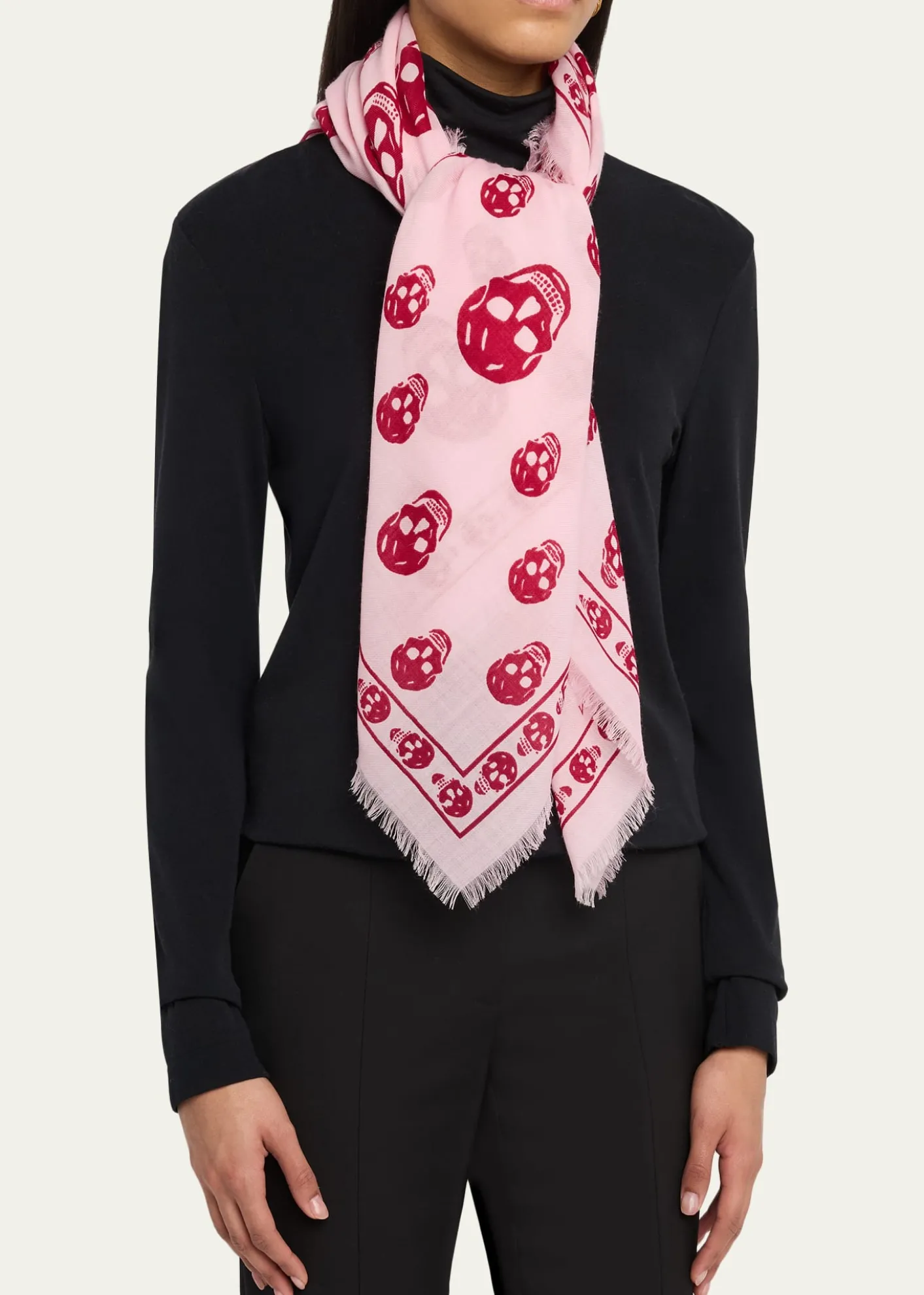 McQueenClassic Skull Wool Scarf