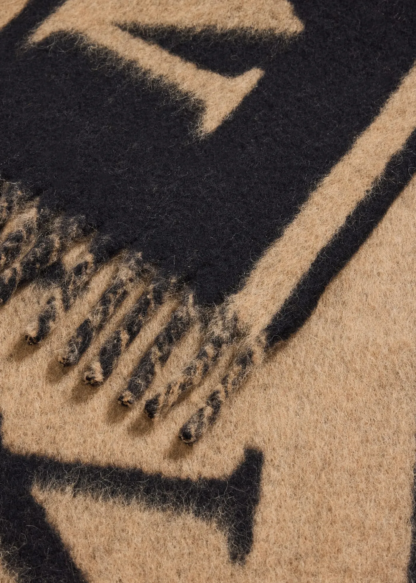 McQueenWool-Blend Logo Jacquard Scarf