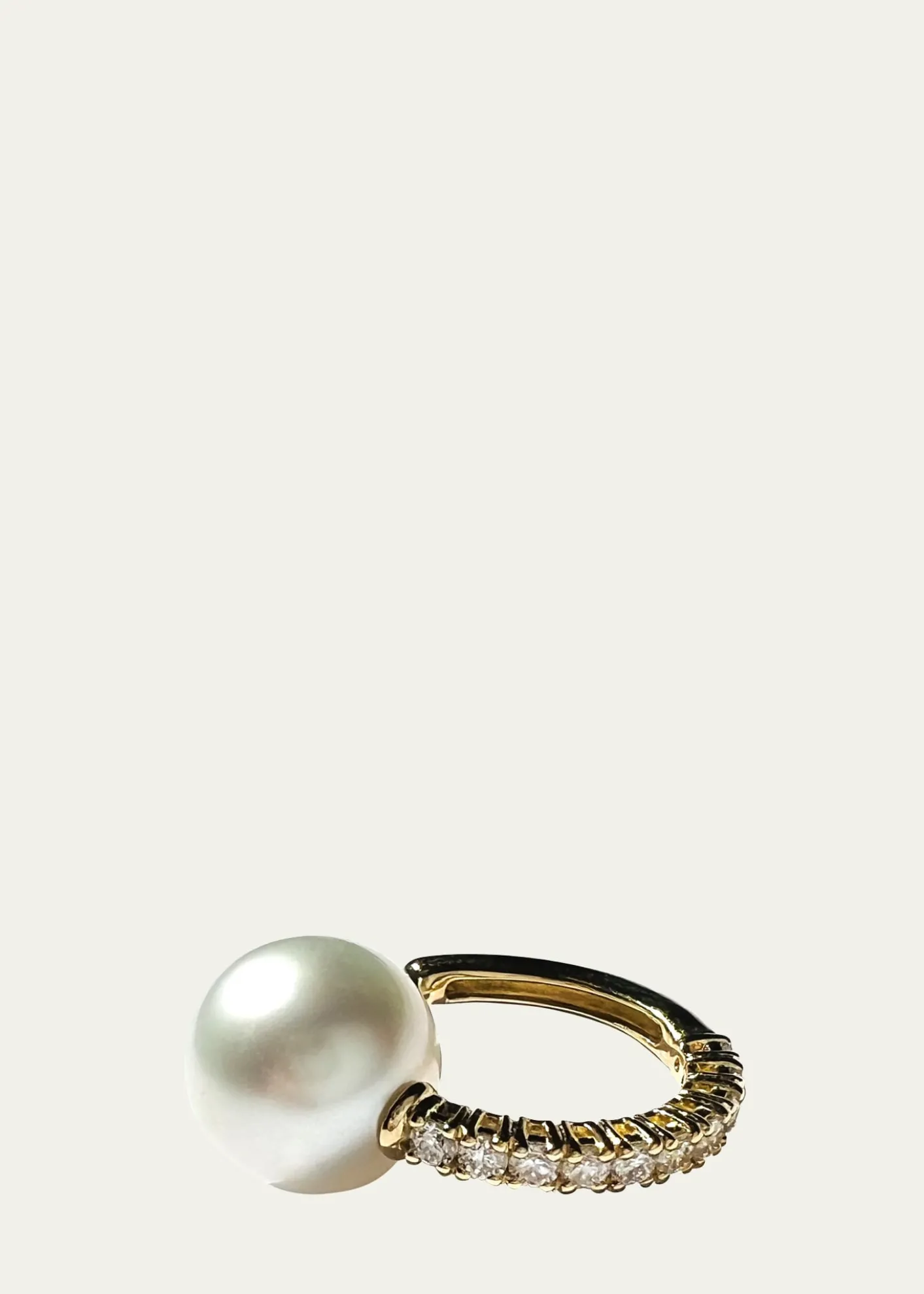 Mizuki18K Yellow Gold Cuff Earring with Akoya Pearl, Single