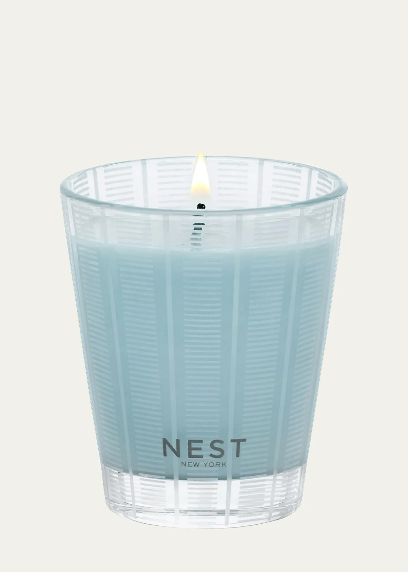 NEST New YorkDriftwood & Chamomile Classic Candle, 8.1 oz.