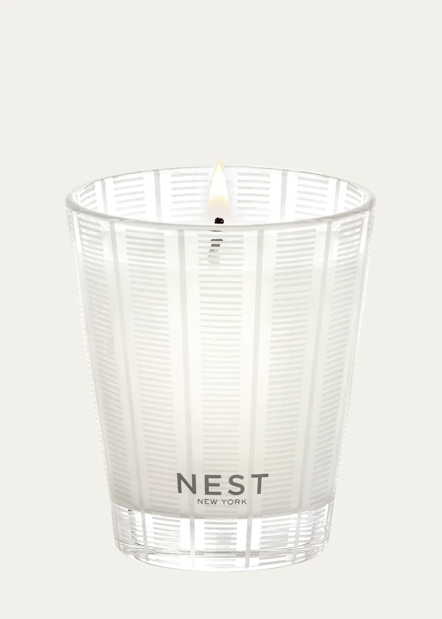NEST New YorkGrapefruit Classic Candle, 8.1 oz.