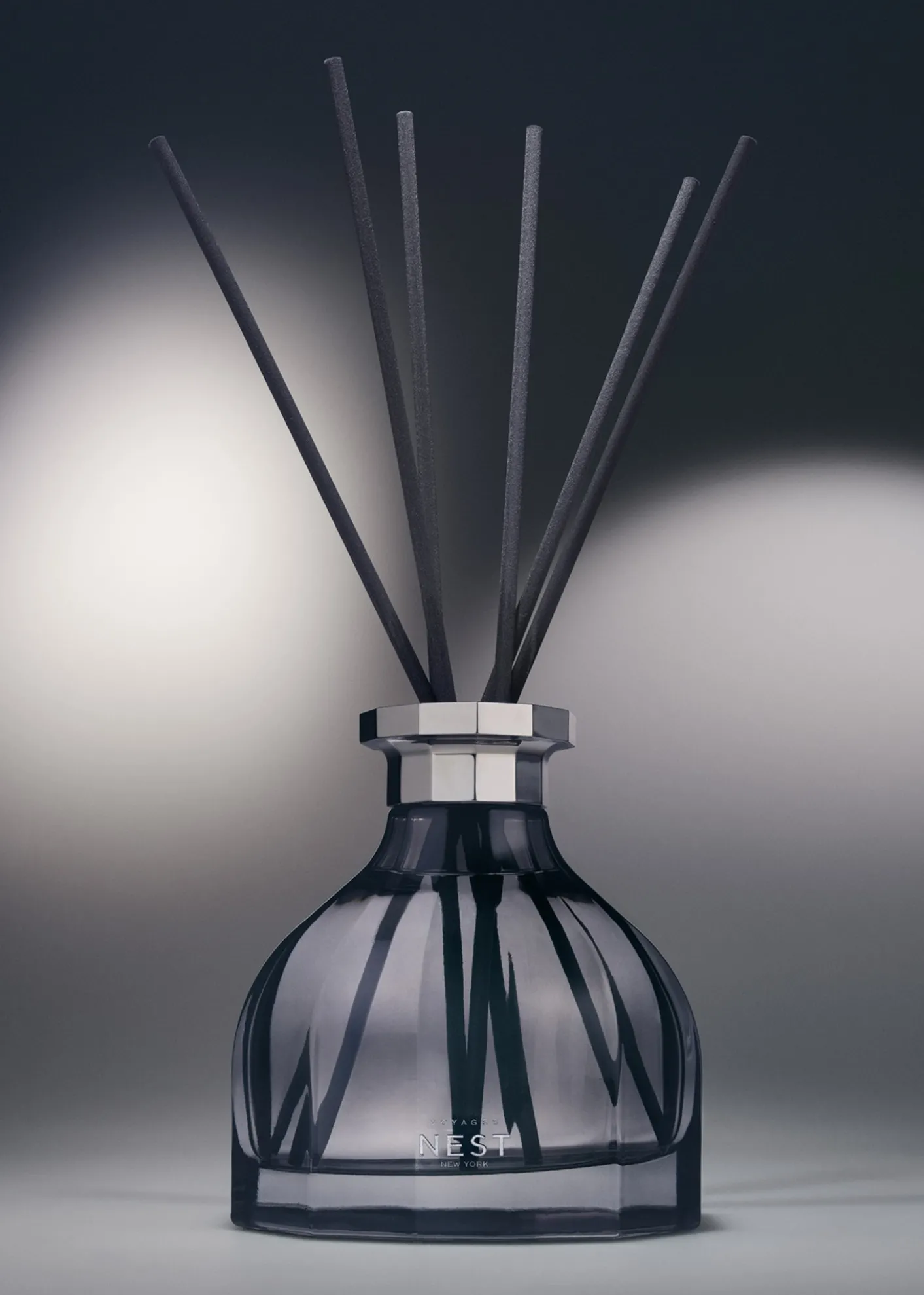 NEST New YorkVOYAGES Hypnotic Amber Diffuser, 16.9 oz.