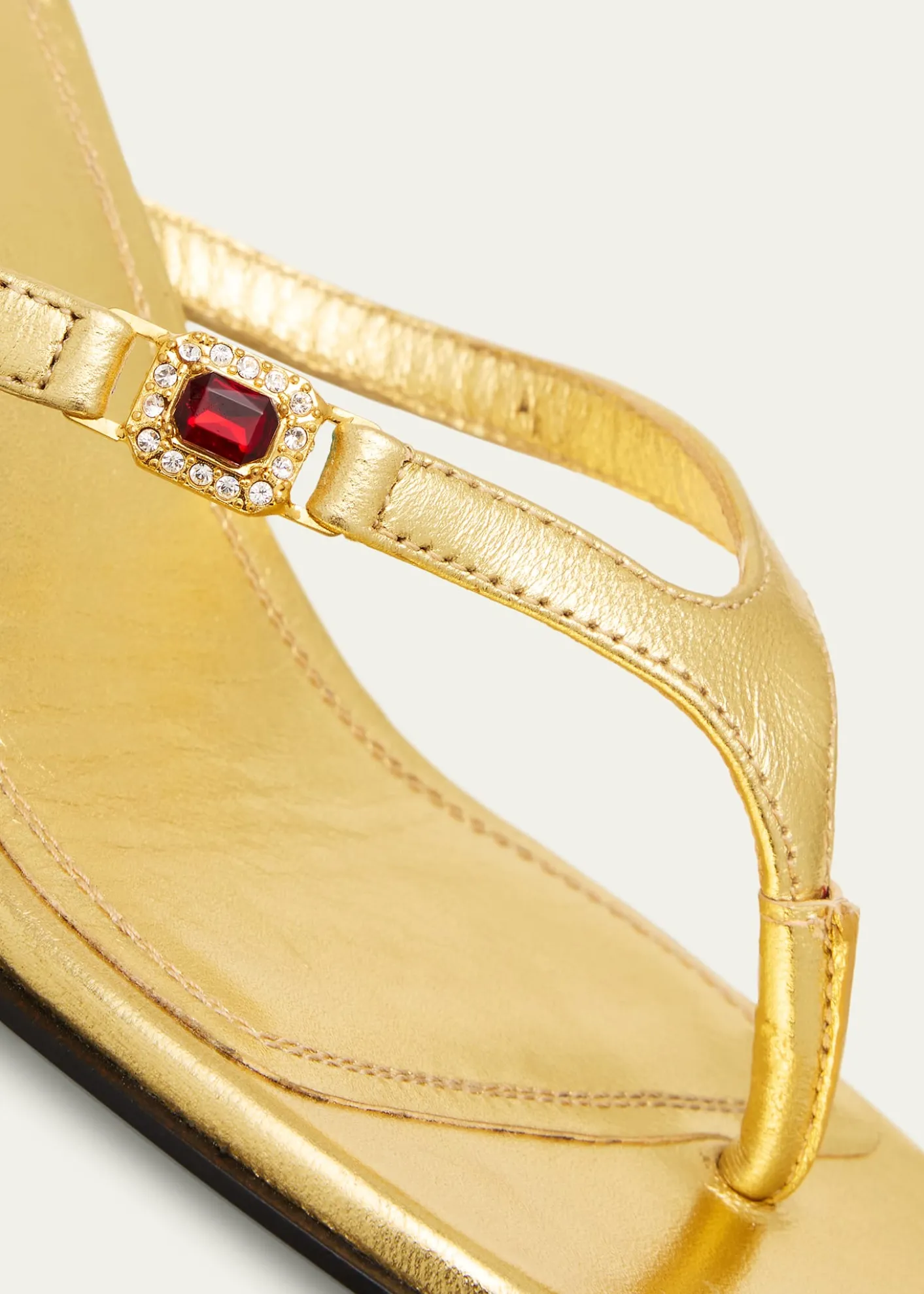 NodaletoMetallic Leather Kitten-Heel Thong Sandals