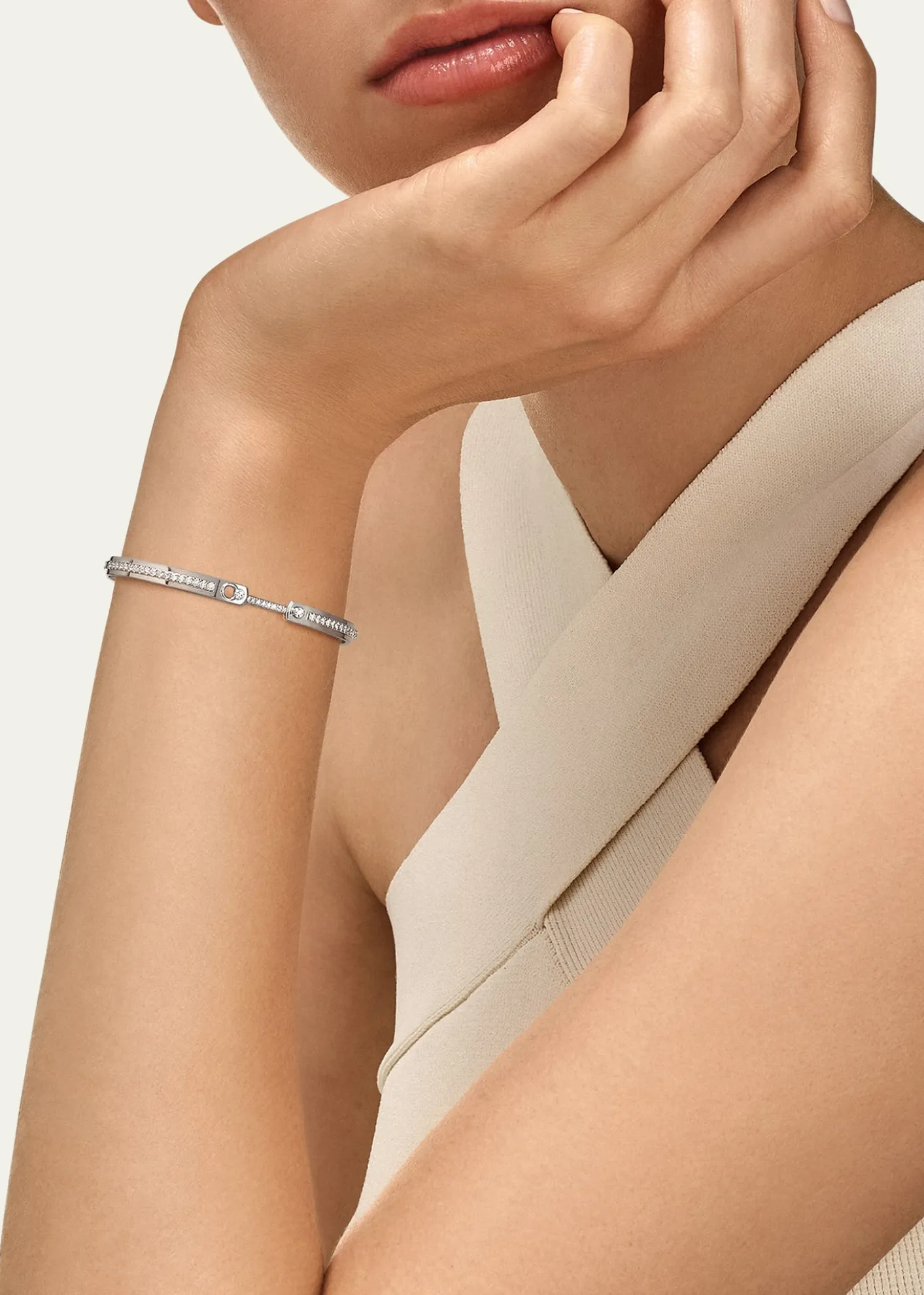 Nouvel Heritage18K Tuxedo Mood Bangle
