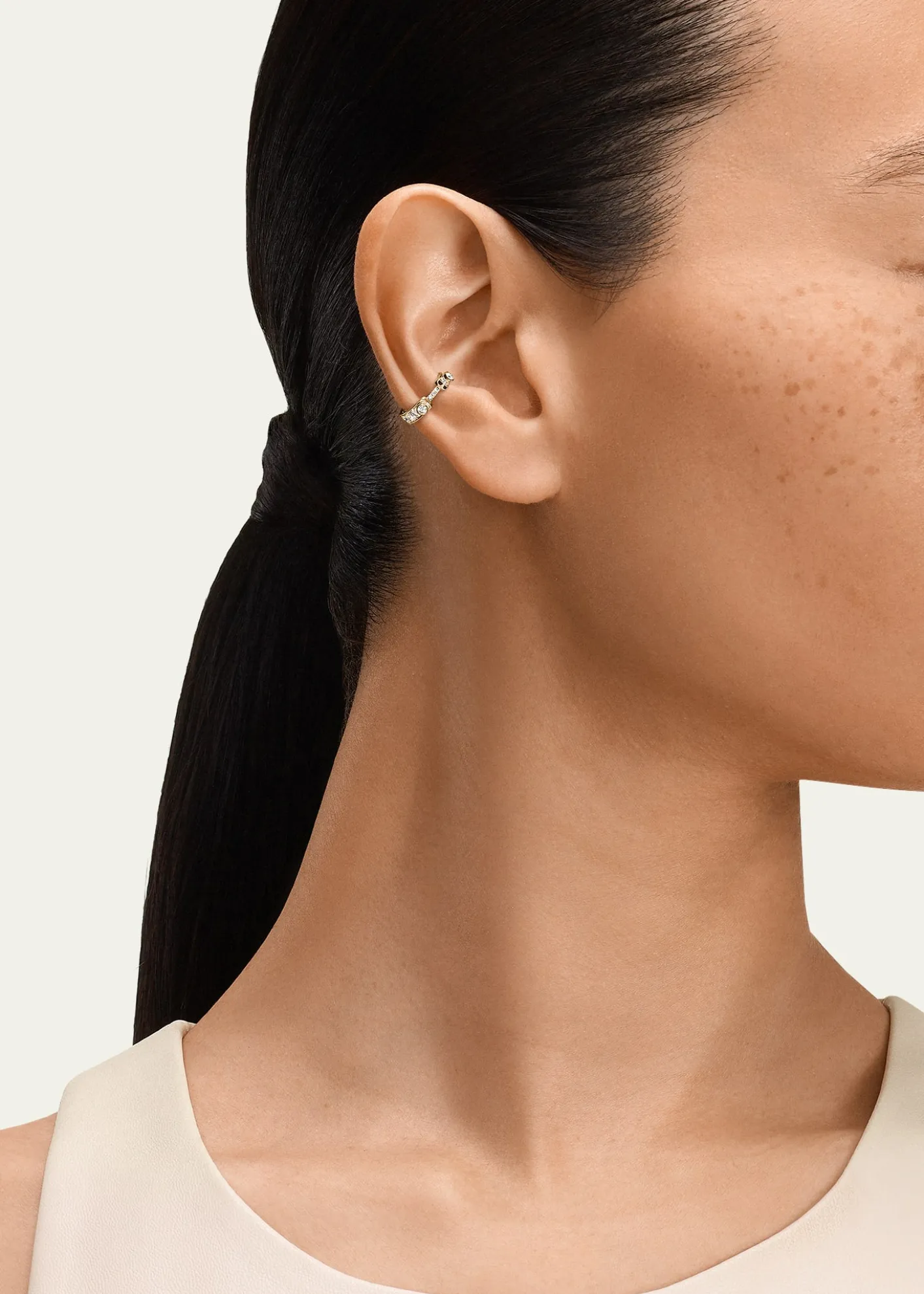 Nouvel Heritage18K Eternity Tuxedo Ear Cuff, Single