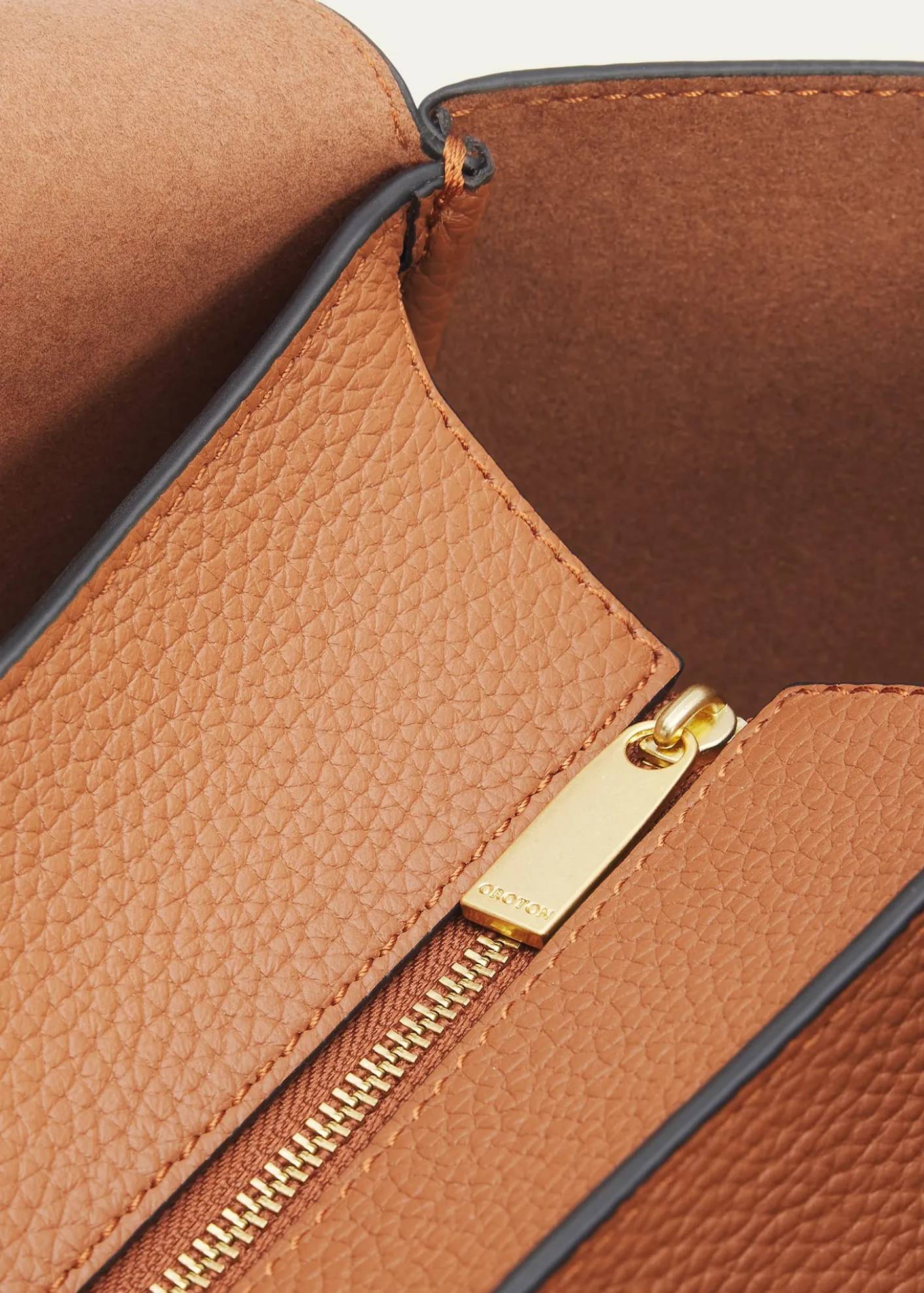 OrotonEmilia Pebbled Leather Tote Bag