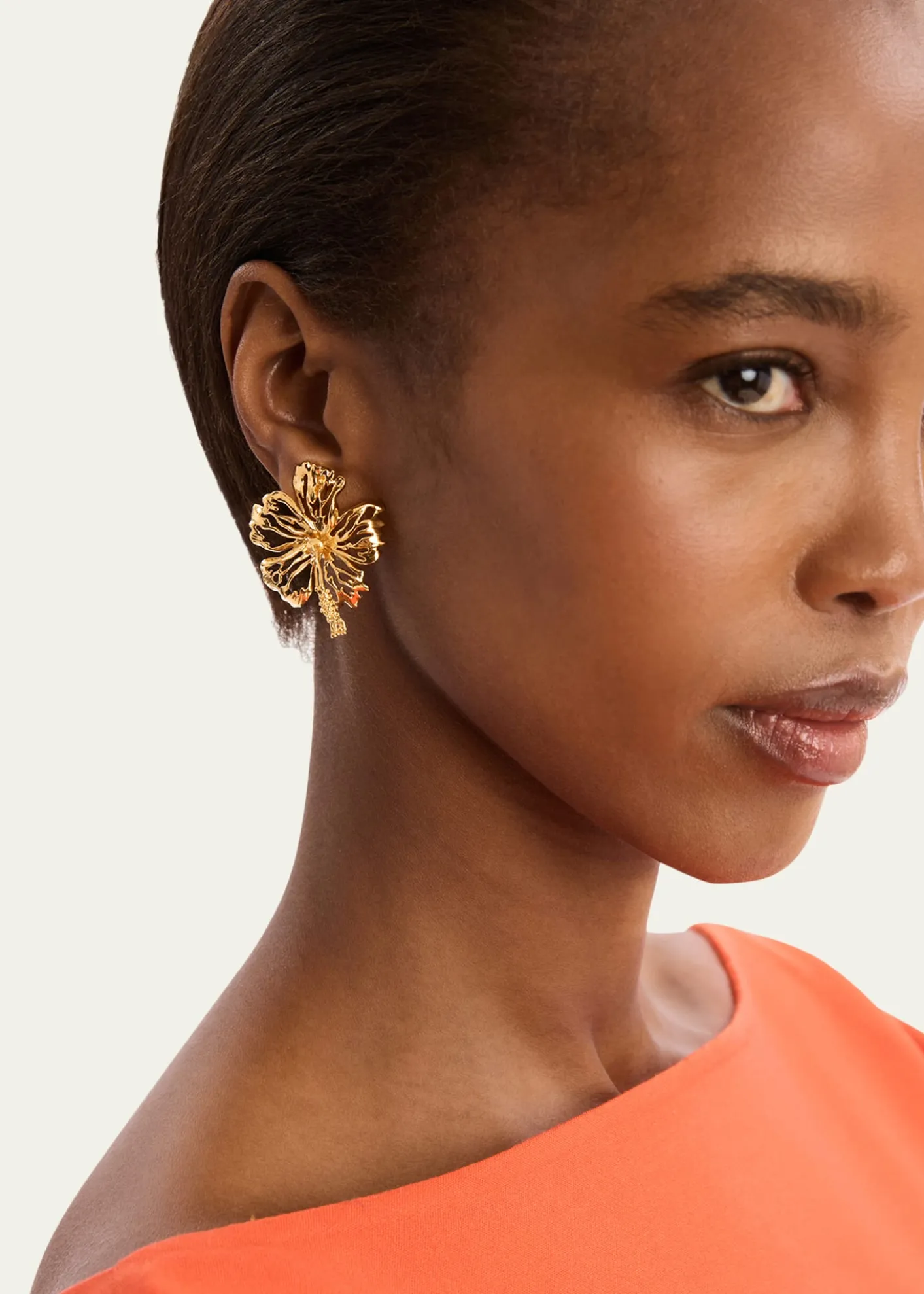 Oscar de la RentaOpenwork Hibiscus Earrings