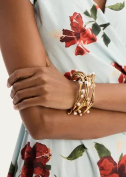 Oscar de la RentaPearly Nest Cuff Bracelet