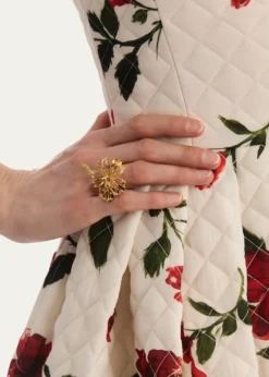 Oscar de la RentaOpenwork Hibiscus Ring