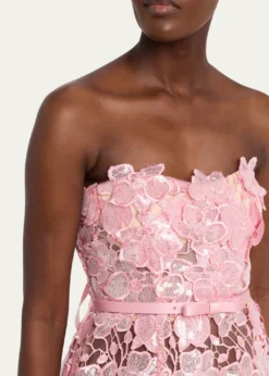 RetrofeteNovalie Strapless Lace Dress