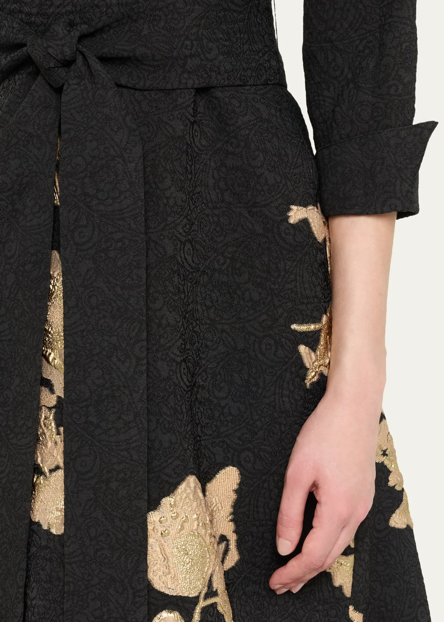 Rickie Freeman for Teri JonMetallic Floral Jacquard Shirt Gown