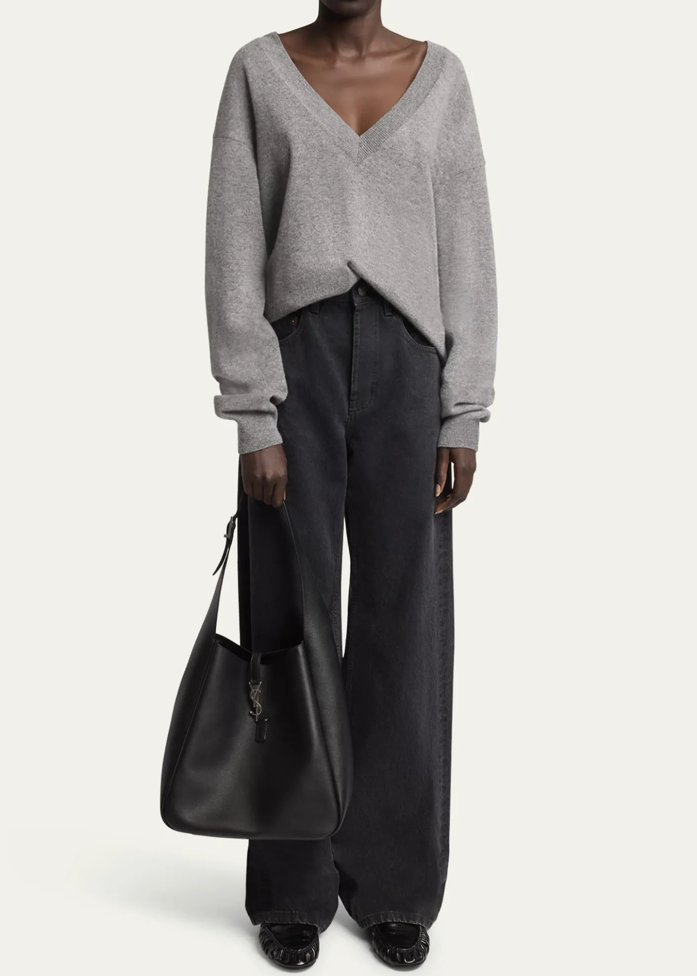Saint LaurentLe 5 A 7 Large Shoulder Bag in Smooth Leather