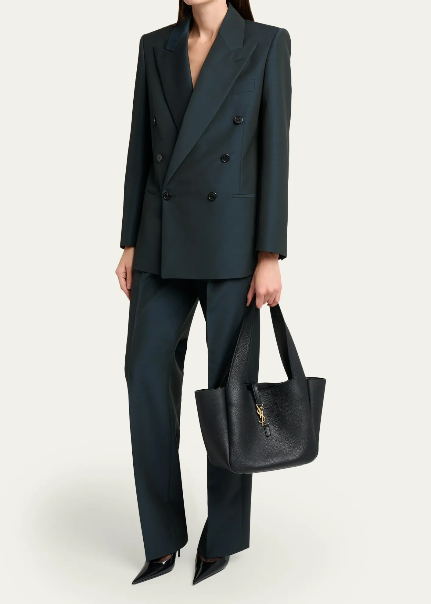 Saint LaurentLe 5 à 7 Bea Tote Bag in Leather