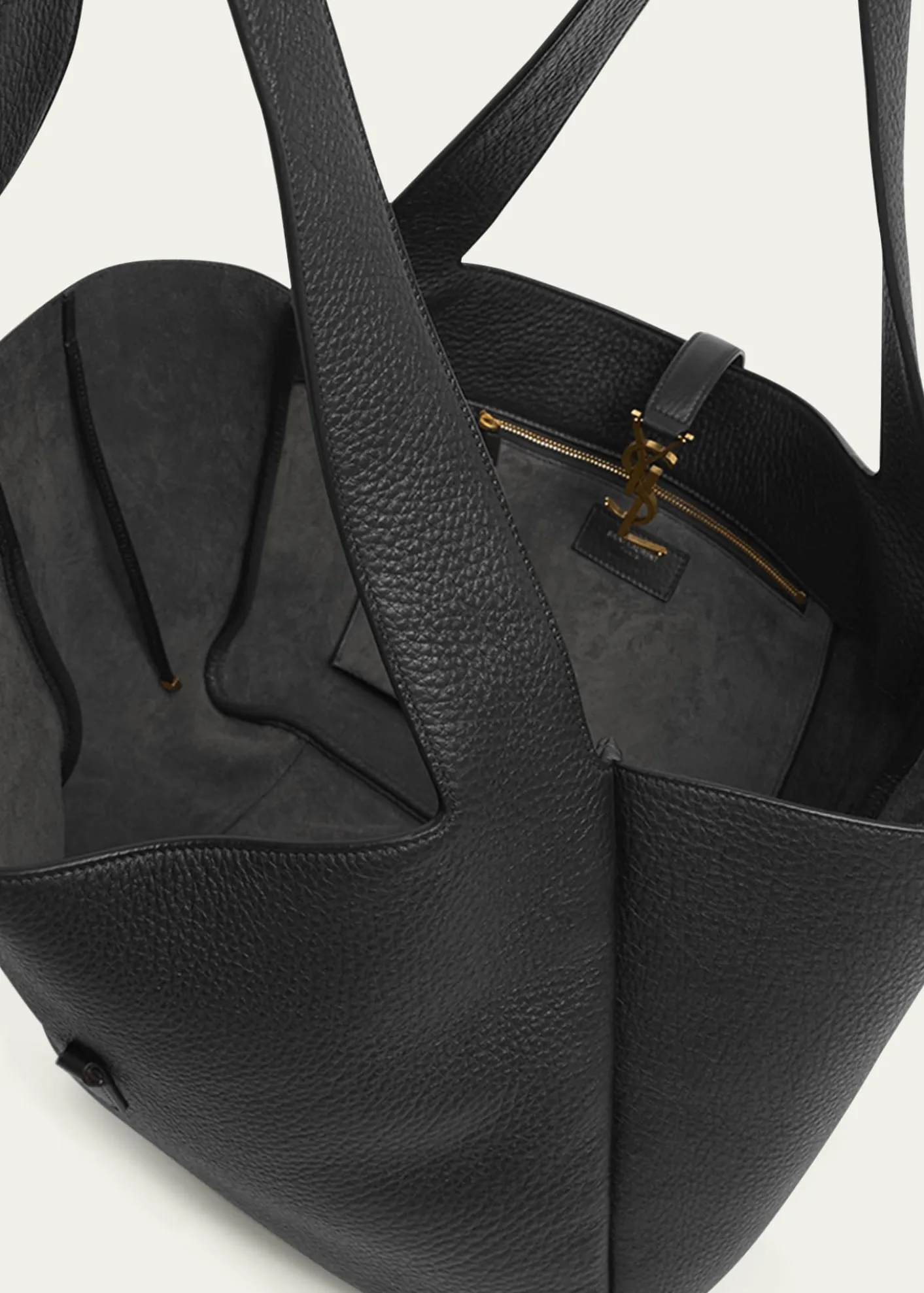 Saint LaurentLe 5 À 7 Bea YSL Tote Bag in Deer Leather