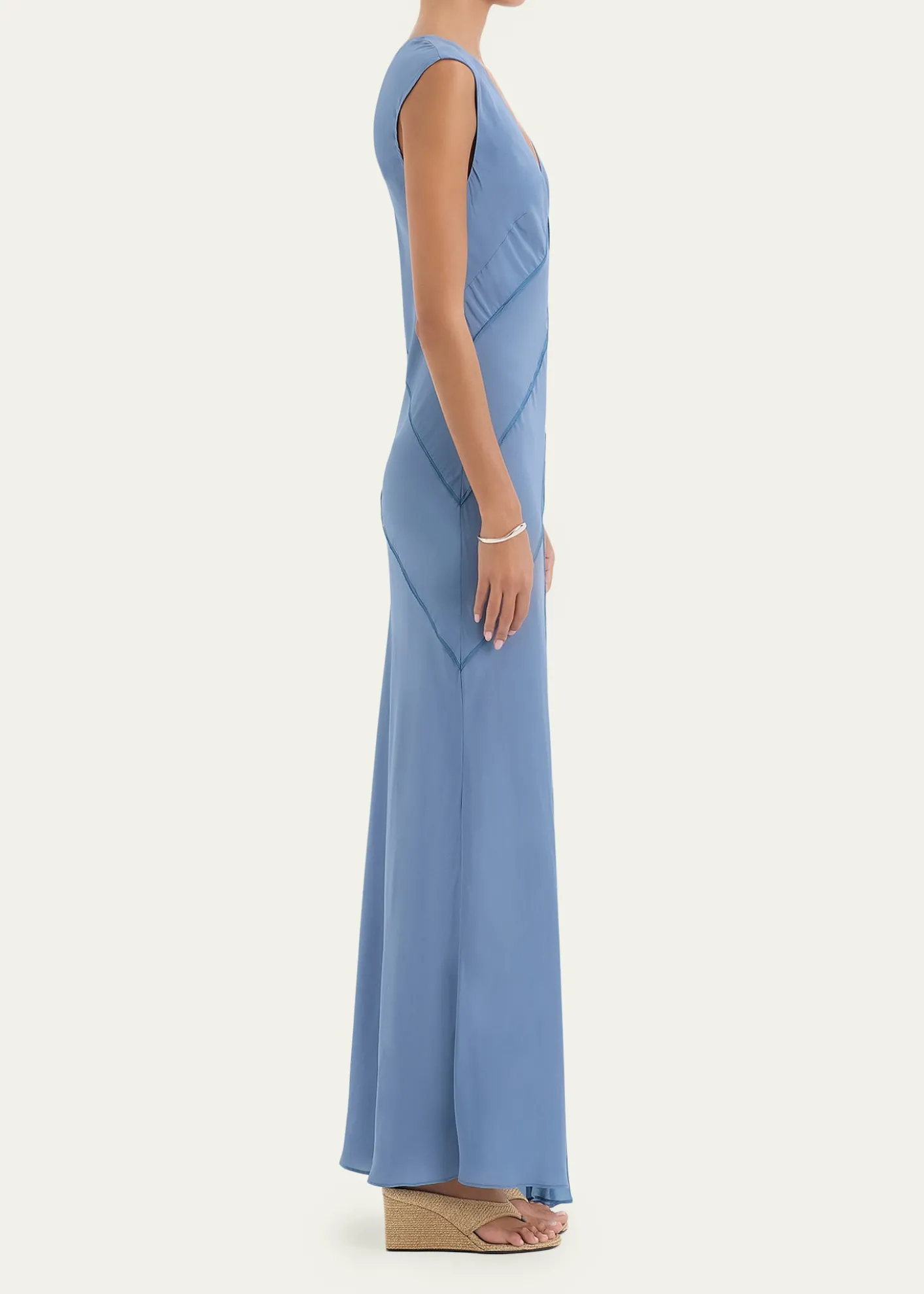 SIRElin Paneled Gown