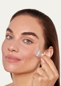 111SKINWrinkle Erasing Retinol Patches