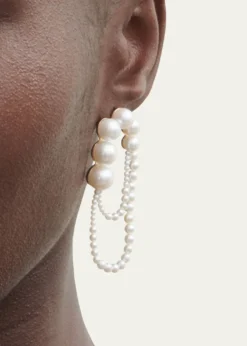 Sophie Bille Brahe14K Yellow Gold Embrasse de Perle Graduating Freshwater Pearl Earring, Single (Left)