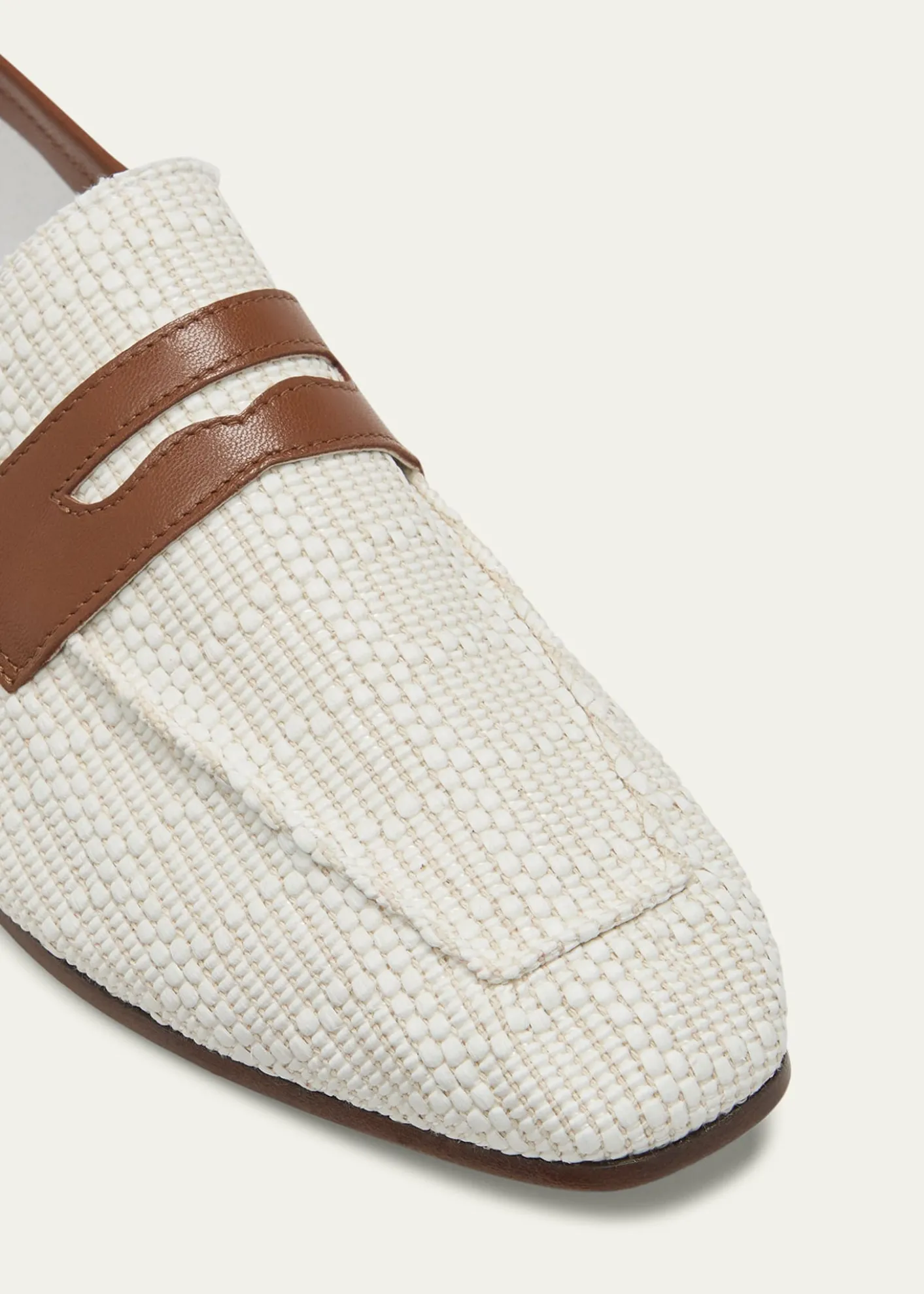 SophiqueEssenziale Classic Bicolor Penny Loafers