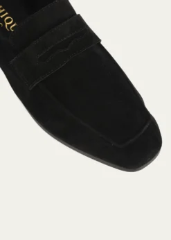 SophiqueEssenziale Classic Suede Penny Loafers