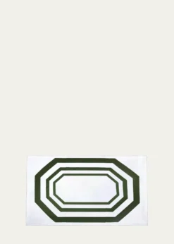 The LinoEssential Green Tablecloth, 71" x 98"