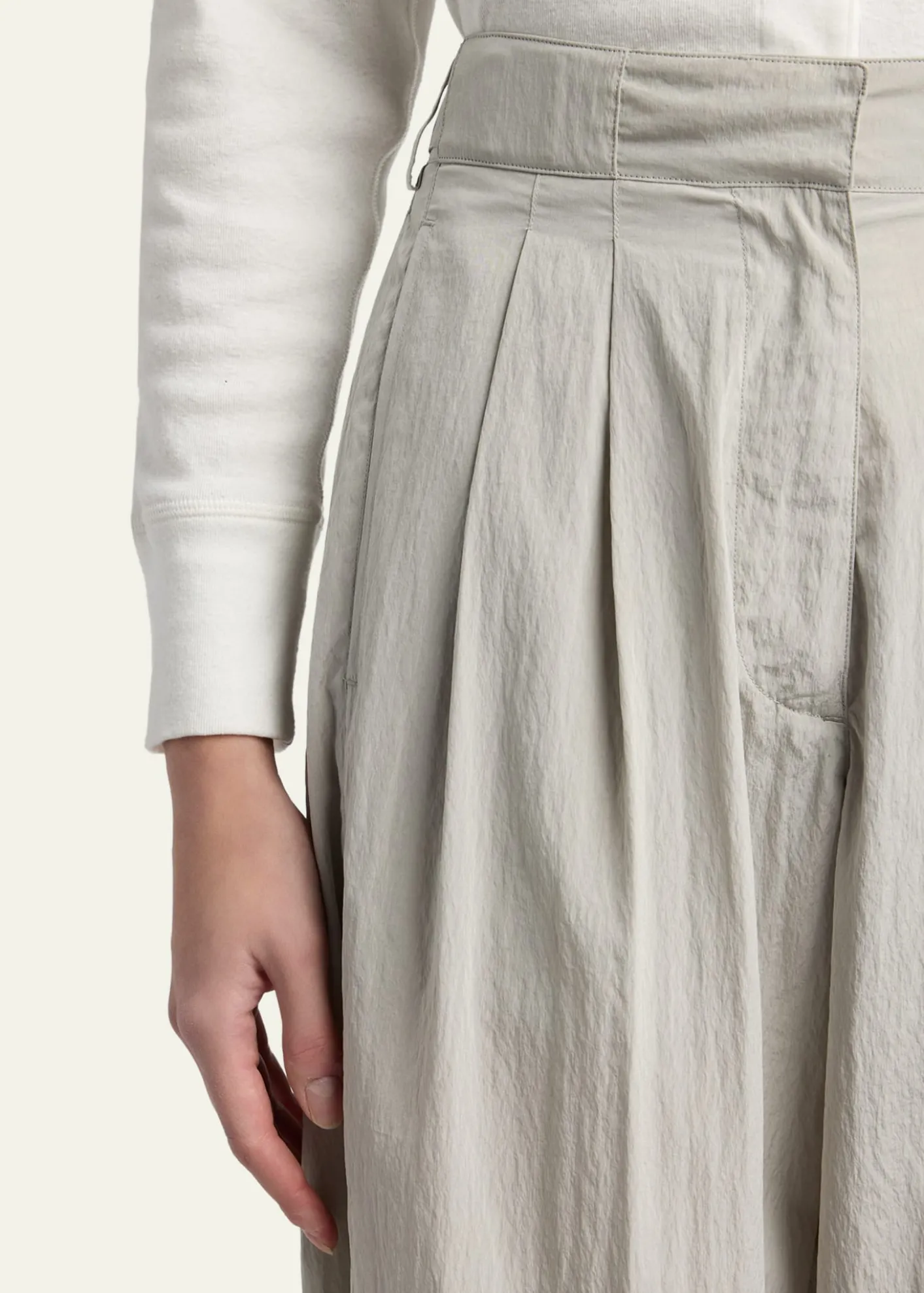 THE ROWIven Low-Rise Crinkled Barrel-Leg Pants