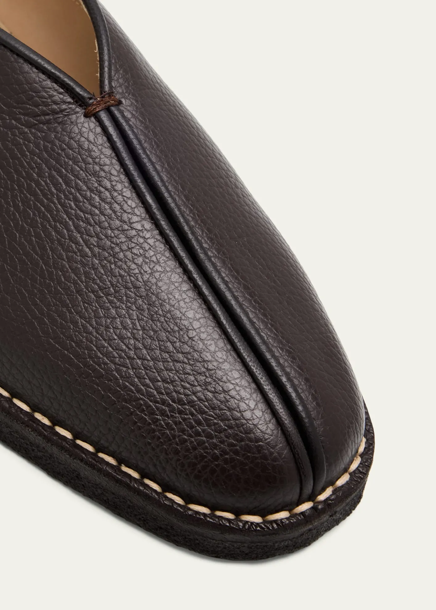 THIS ITEM IS NOT AVAILABLE.LEMAIREMen's Piped Crepe Leather Slippers