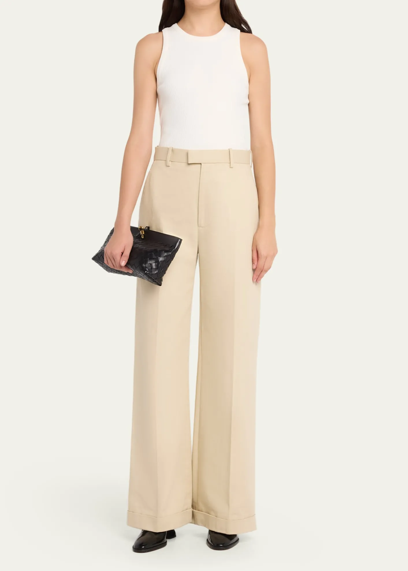 THIS ITEM IS NOT AVAILABLE.Bottega VenetaAndiamo Knot-Embellished Leather Clutch Bag