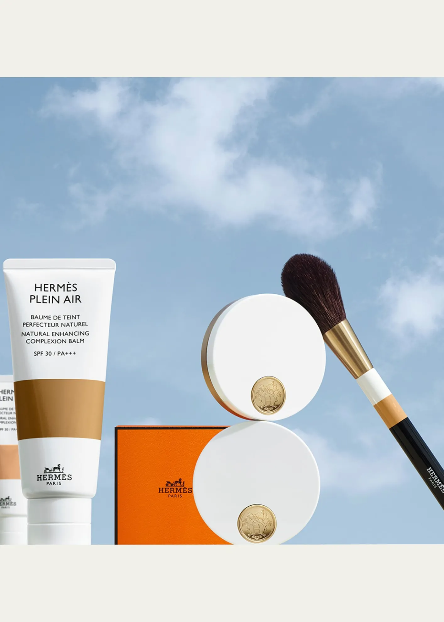 THIS ITEM IS NOT AVAILABLE.HermesPlein Air Radiant Matte Powder