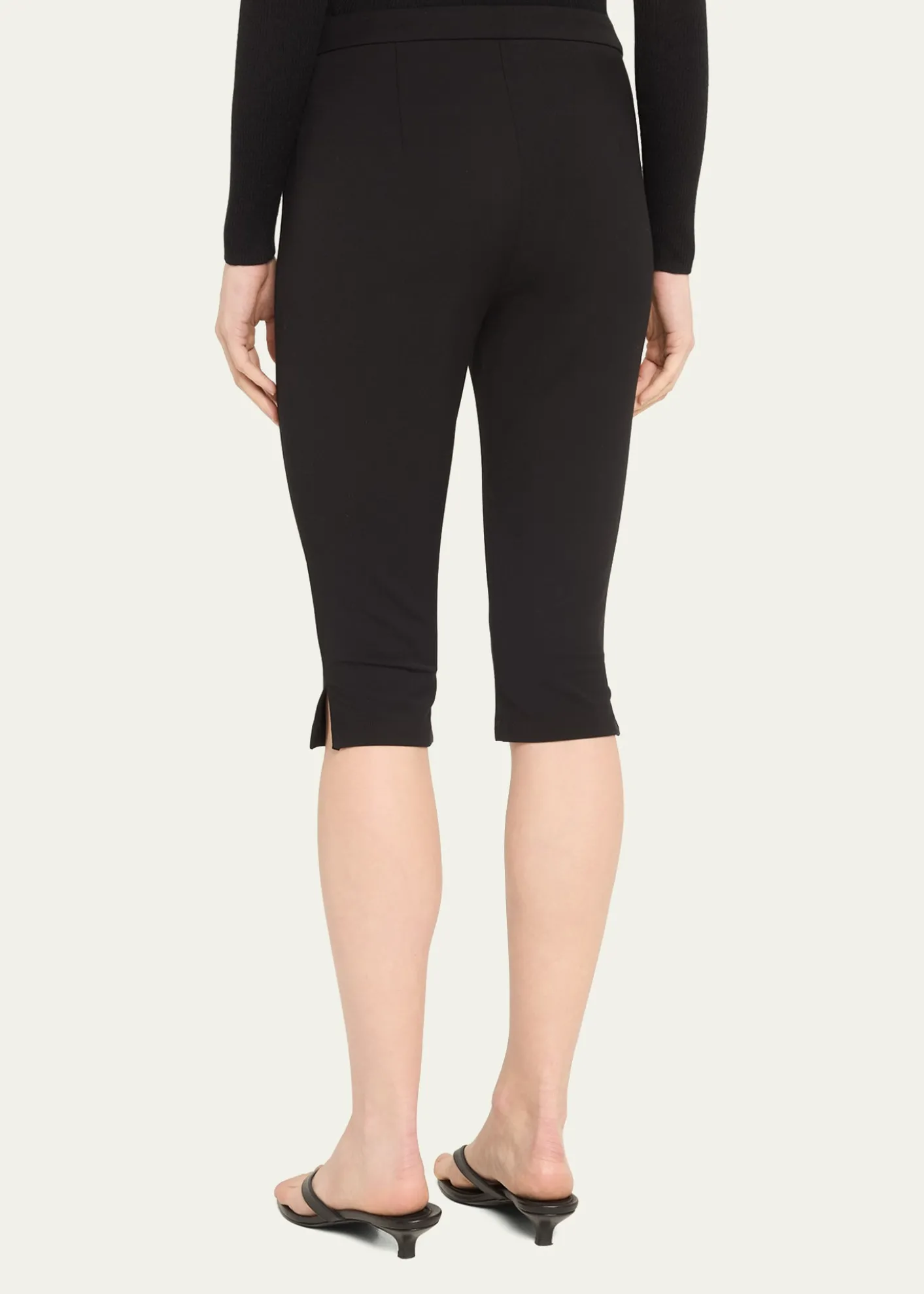 THIS ITEM IS NOT AVAILABLE.VinceMid-Rise Slim-Fit Capris