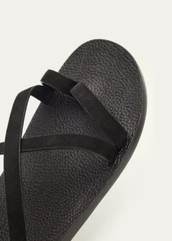 TOM FORDMen's Alfred Suede & Leather Toe-Ring Sandals