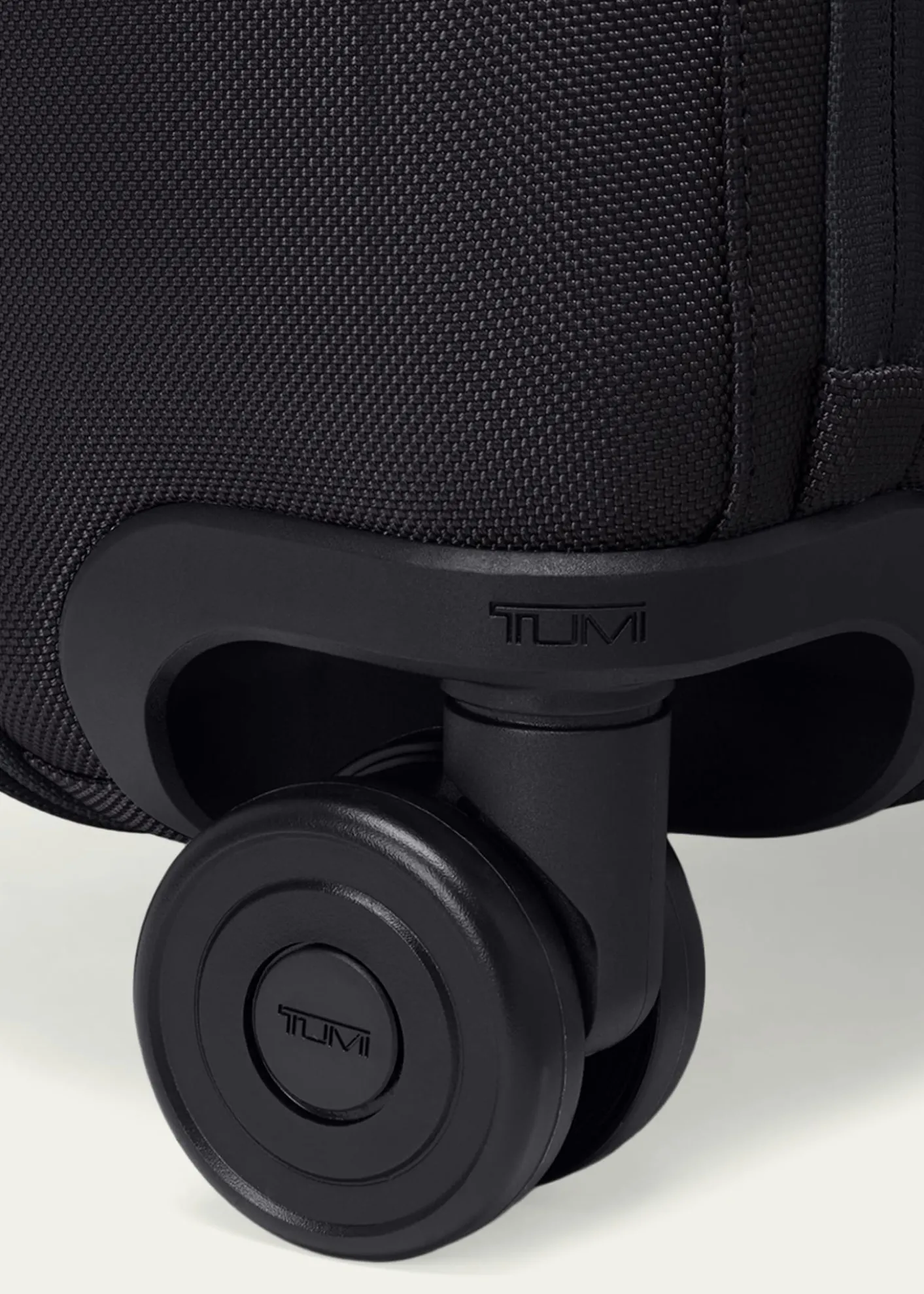 TUMIAlpha Dual Access Expandable Medium Check-In Luggage