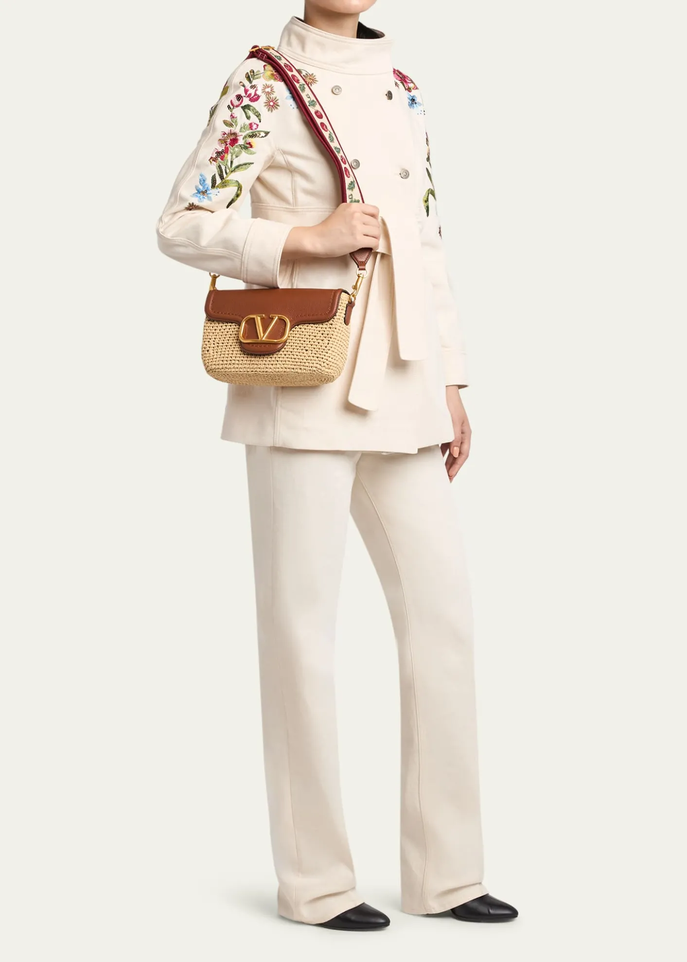 Valentino GaravaniViscose Raffia & Leather Top-Handle Bag