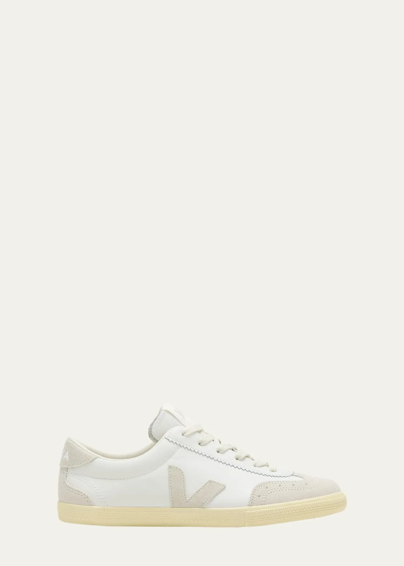 VEJAVolley Bicolor Low-Top Sneakers