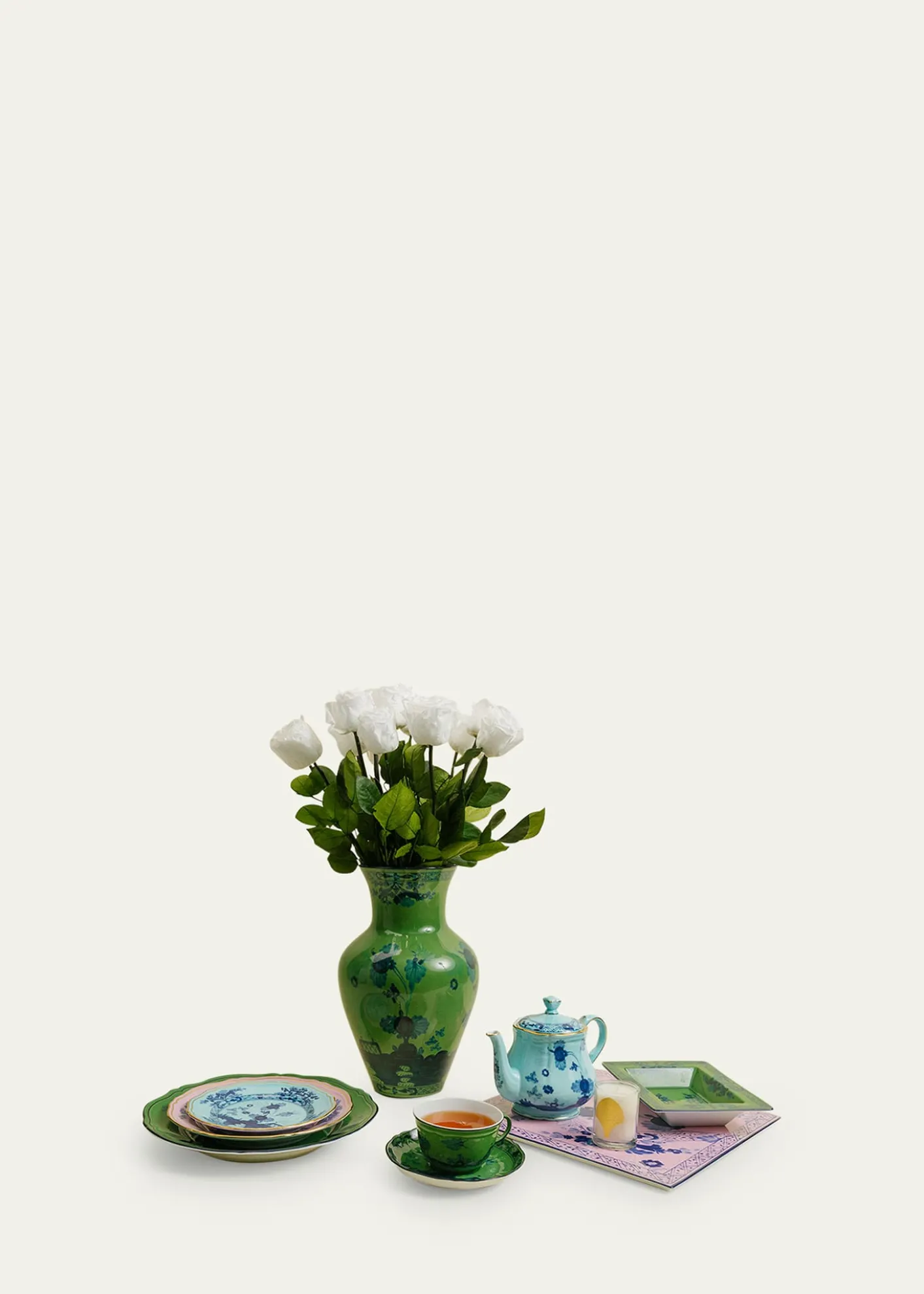 Venus ET Fleurx Ginori 1735 Eternity Roses in Ming Porcelain Vase, 20" Tall