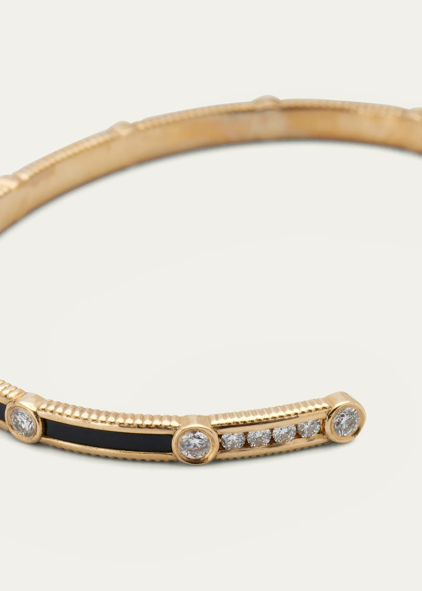 ViltierRayon Bangle in Onyx, 18K Yellow Gold and Diamonds